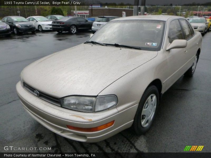Front 3/4 View of 1993 Camry LE Sedan