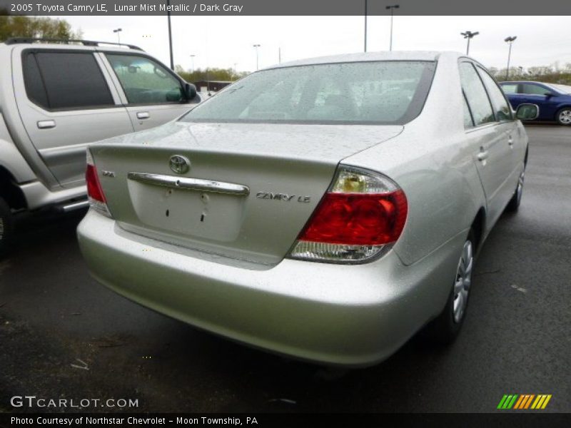 Lunar Mist Metallic / Dark Gray 2005 Toyota Camry LE
