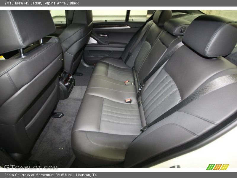Alpine White / Black 2013 BMW M5 Sedan