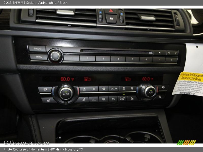 Alpine White / Black 2013 BMW M5 Sedan