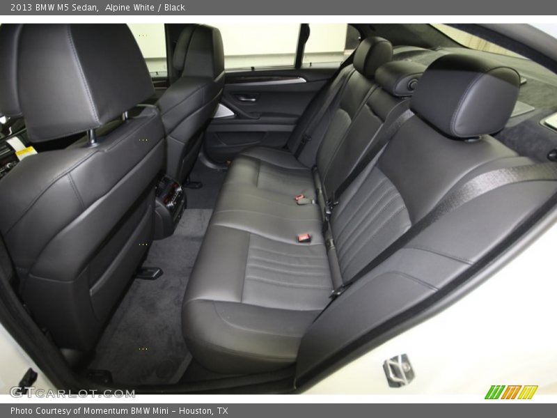 Alpine White / Black 2013 BMW M5 Sedan