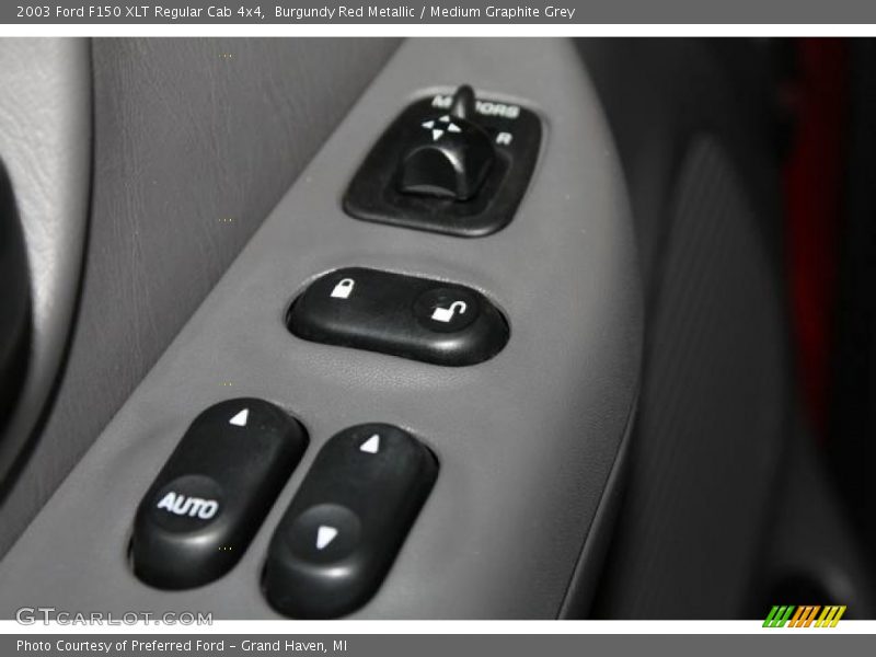 Controls of 2003 F150 XLT Regular Cab 4x4