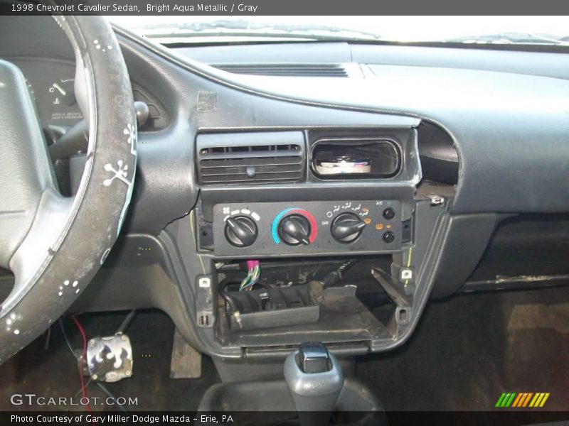 Bright Aqua Metallic / Gray 1998 Chevrolet Cavalier Sedan