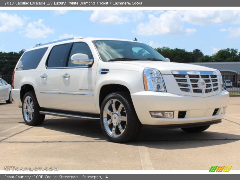 Front 3/4 View of 2013 Escalade ESV Luxury