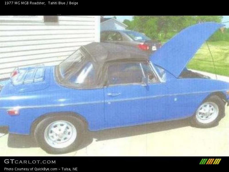Tahiti Blue / Beige 1977 MG MGB Roadster