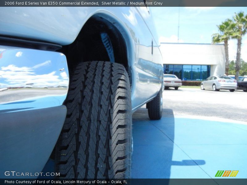 Silver Metallic / Medium Flint Grey 2006 Ford E Series Van E350 Commercial Extended