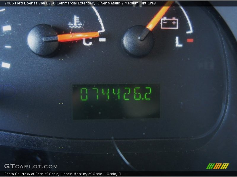 Silver Metallic / Medium Flint Grey 2006 Ford E Series Van E350 Commercial Extended
