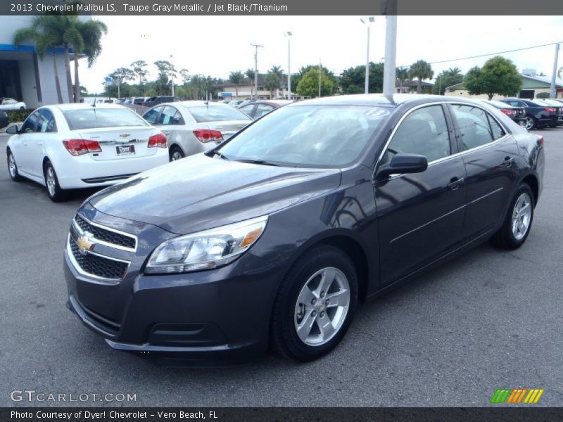 Front 3/4 View of 2013 Malibu LS