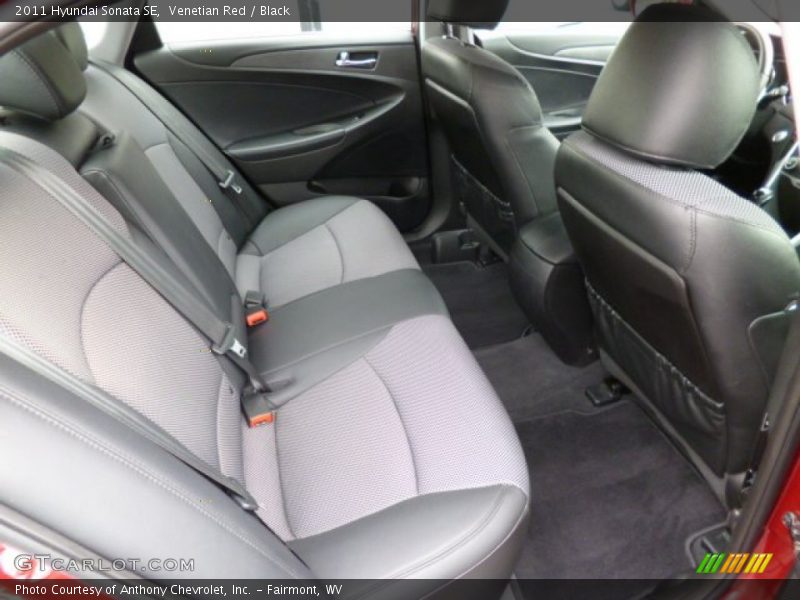 Venetian Red / Black 2011 Hyundai Sonata SE