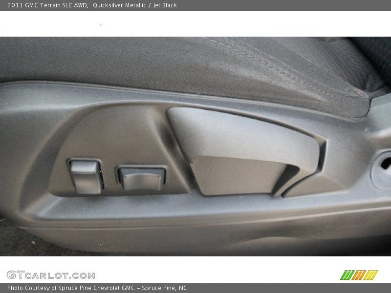 Quicksilver Metallic / Jet Black 2011 GMC Terrain SLE AWD
