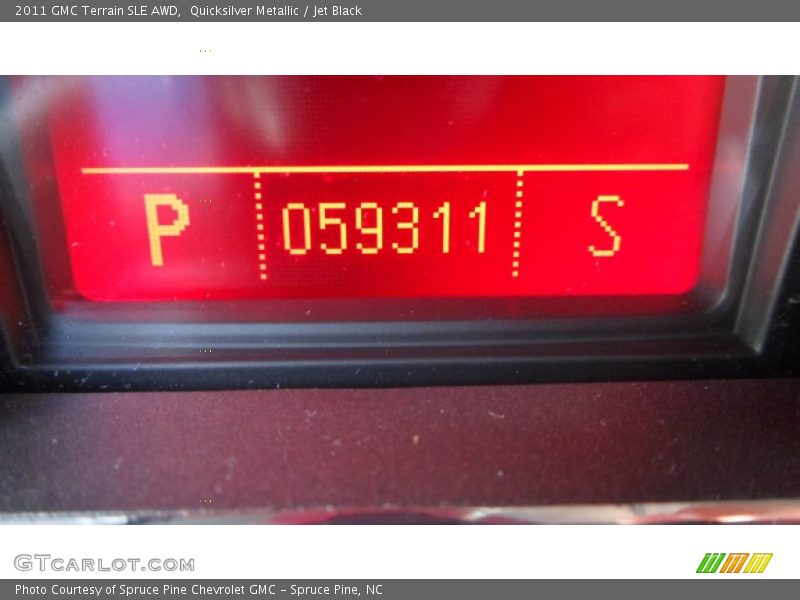 Quicksilver Metallic / Jet Black 2011 GMC Terrain SLE AWD