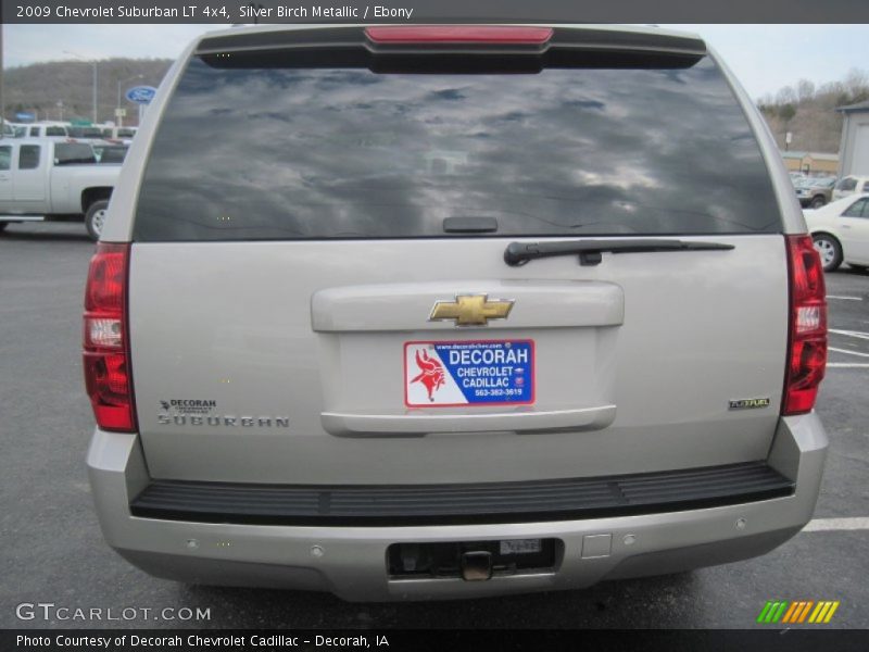 Silver Birch Metallic / Ebony 2009 Chevrolet Suburban LT 4x4