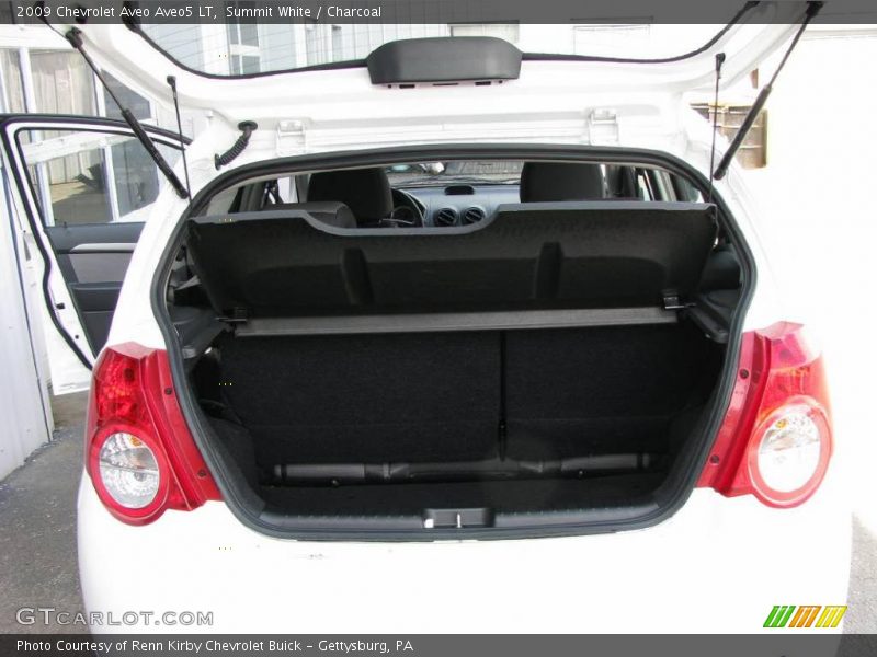 Summit White / Charcoal 2009 Chevrolet Aveo Aveo5 LT