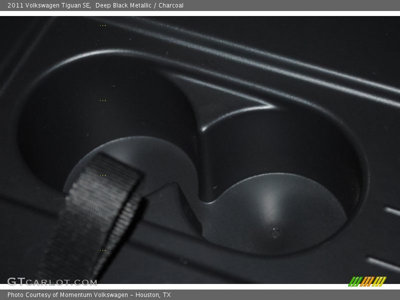 Deep Black Metallic / Charcoal 2011 Volkswagen Tiguan SE