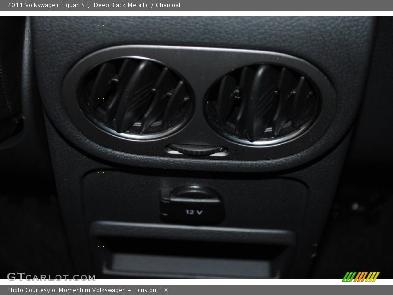 Deep Black Metallic / Charcoal 2011 Volkswagen Tiguan SE