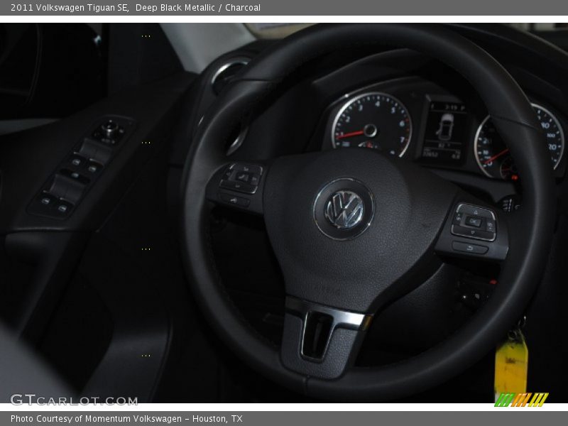 Deep Black Metallic / Charcoal 2011 Volkswagen Tiguan SE