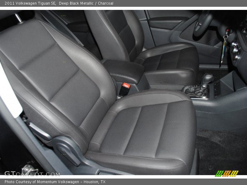 Deep Black Metallic / Charcoal 2011 Volkswagen Tiguan SE
