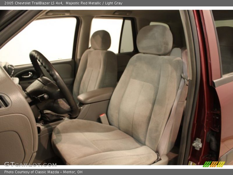 Front Seat of 2005 TrailBlazer LS 4x4