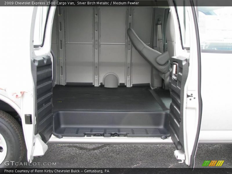 Silver Birch Metallic / Medium Pewter 2009 Chevrolet Express 1500 Cargo Van