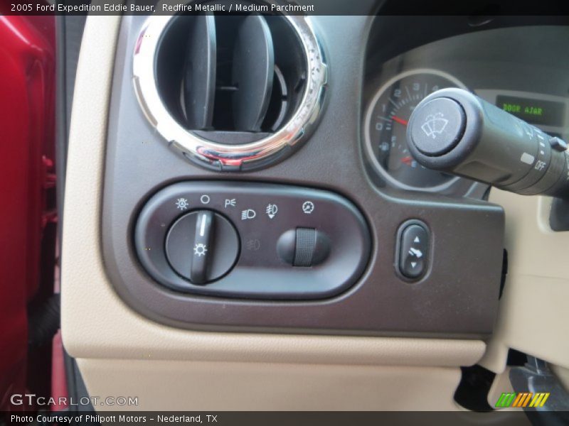 Redfire Metallic / Medium Parchment 2005 Ford Expedition Eddie Bauer