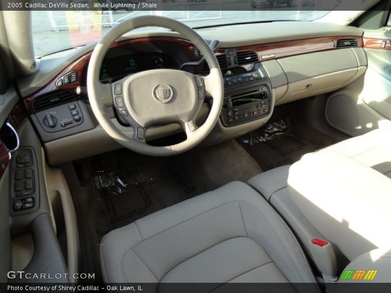 Shale Interior - 2005 DeVille Sedan 