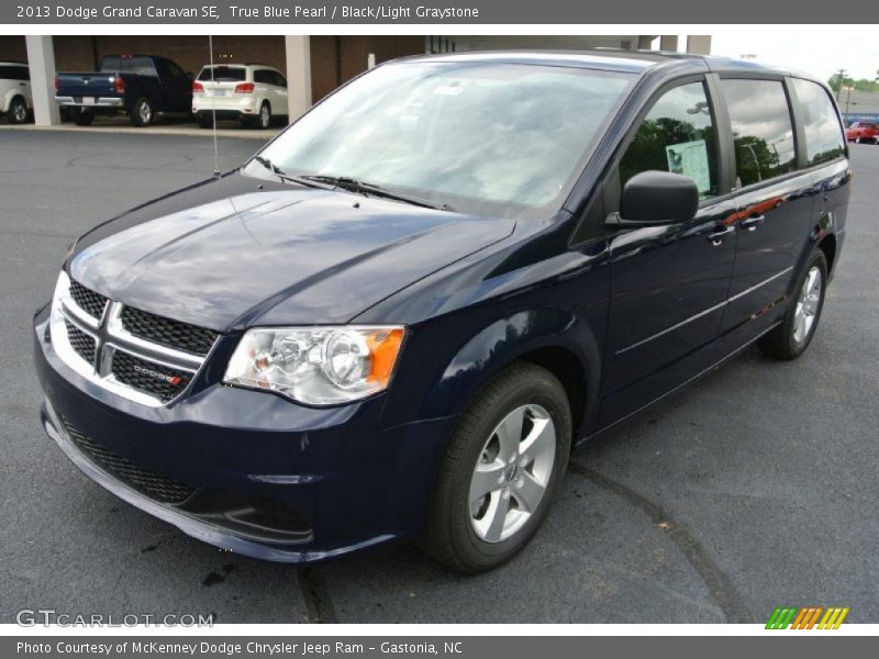 True Blue Pearl / Black/Light Graystone 2013 Dodge Grand Caravan SE