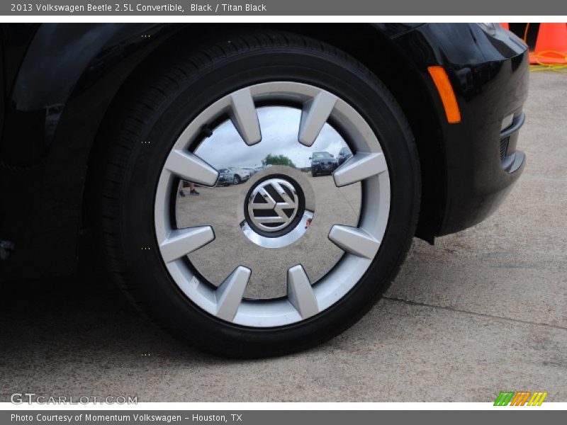 Black / Titan Black 2013 Volkswagen Beetle 2.5L Convertible