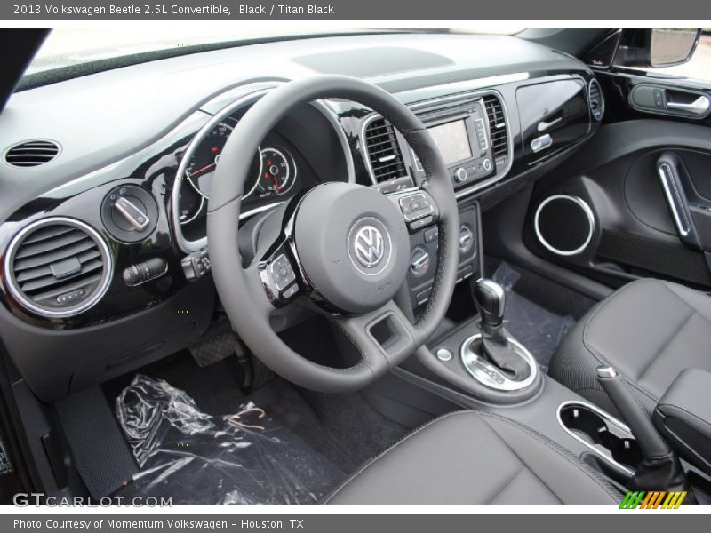 Black / Titan Black 2013 Volkswagen Beetle 2.5L Convertible