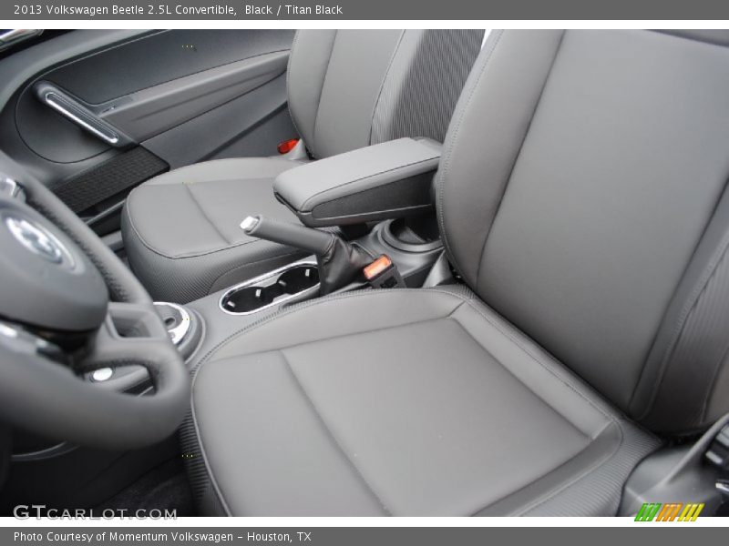 Black / Titan Black 2013 Volkswagen Beetle 2.5L Convertible