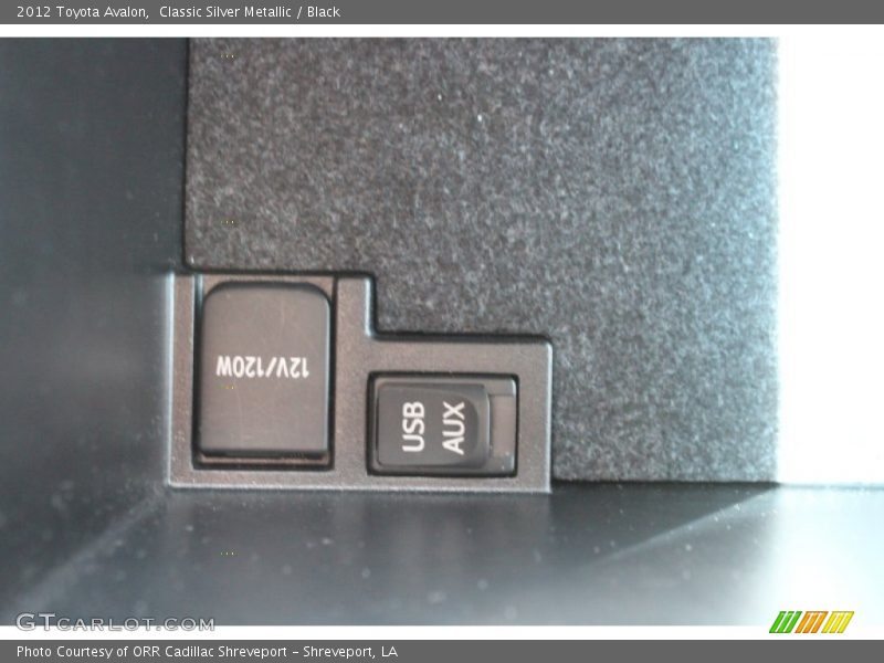 Classic Silver Metallic / Black 2012 Toyota Avalon
