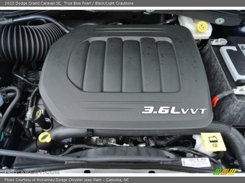 True Blue Pearl / Black/Light Graystone 2013 Dodge Grand Caravan SE