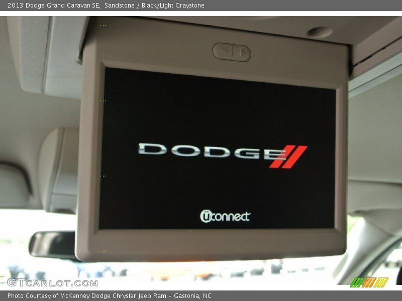 Sandstone / Black/Light Graystone 2013 Dodge Grand Caravan SE