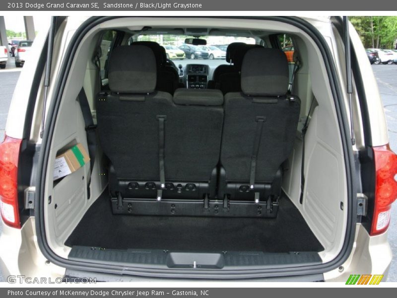 Sandstone / Black/Light Graystone 2013 Dodge Grand Caravan SE
