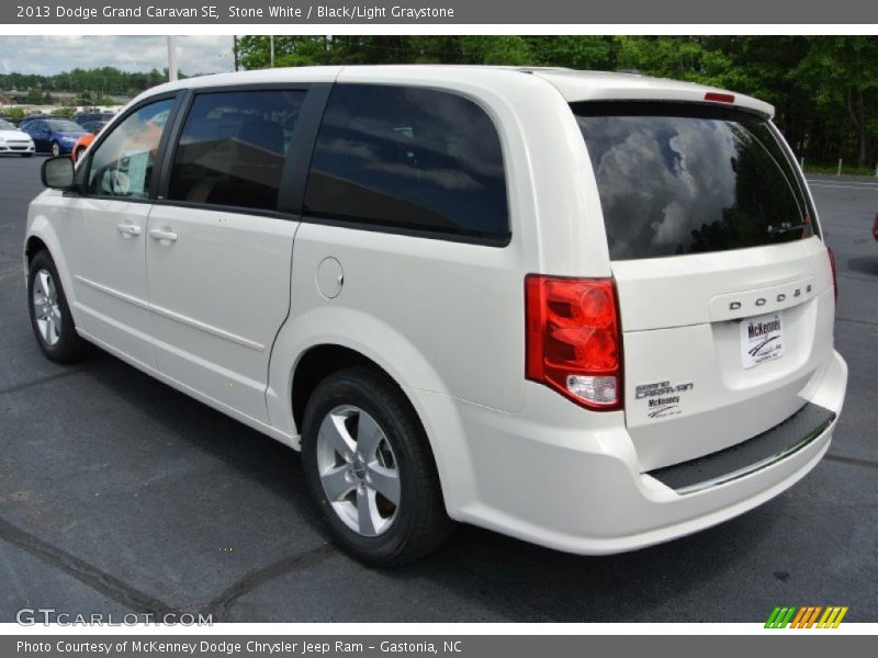Stone White / Black/Light Graystone 2013 Dodge Grand Caravan SE
