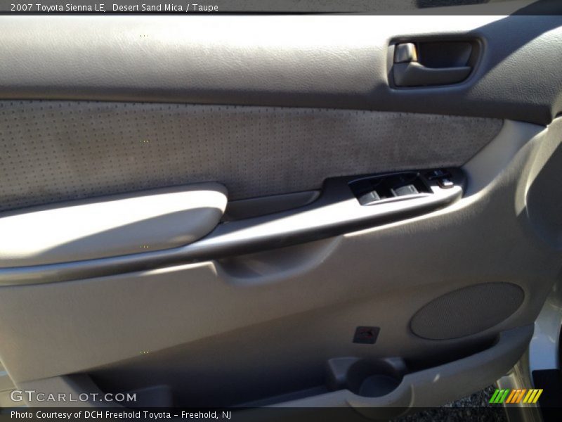 Desert Sand Mica / Taupe 2007 Toyota Sienna LE