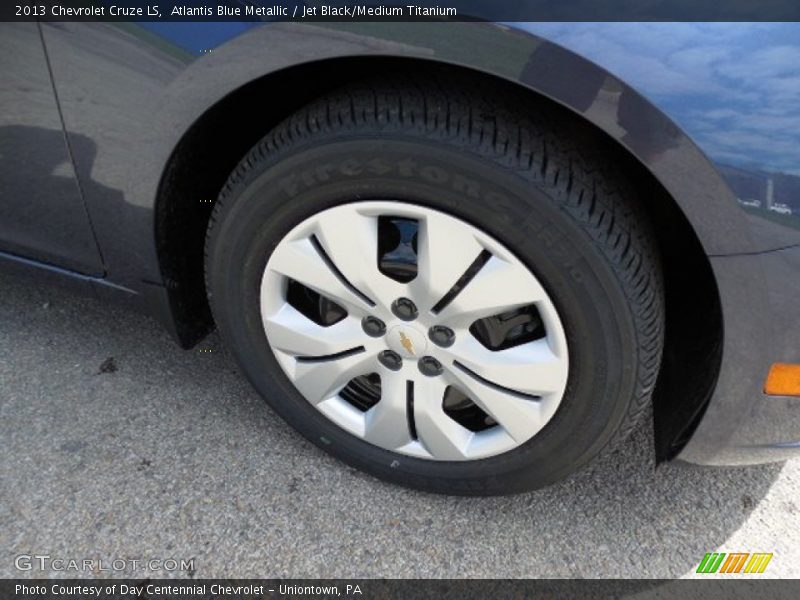 Atlantis Blue Metallic / Jet Black/Medium Titanium 2013 Chevrolet Cruze LS