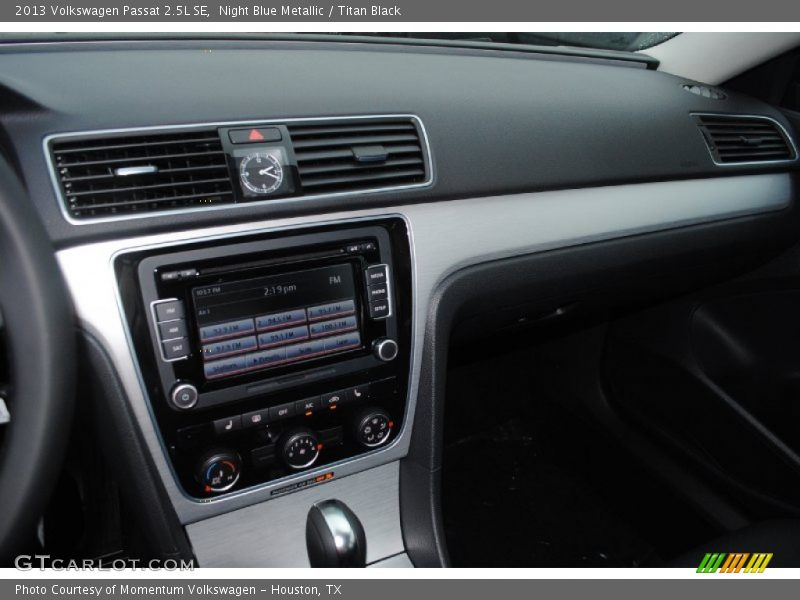 Night Blue Metallic / Titan Black 2013 Volkswagen Passat 2.5L SE