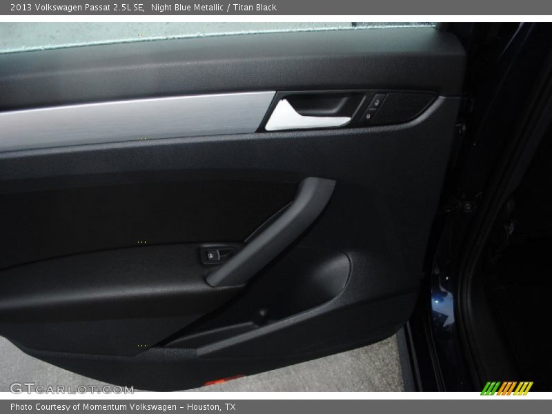 Night Blue Metallic / Titan Black 2013 Volkswagen Passat 2.5L SE