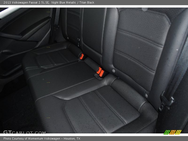 Night Blue Metallic / Titan Black 2013 Volkswagen Passat 2.5L SE