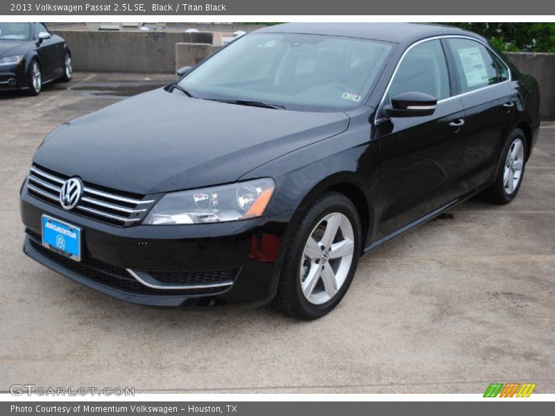 Black / Titan Black 2013 Volkswagen Passat 2.5L SE