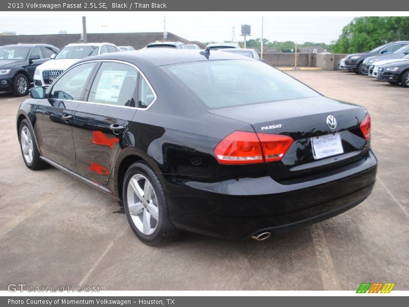 Black / Titan Black 2013 Volkswagen Passat 2.5L SE