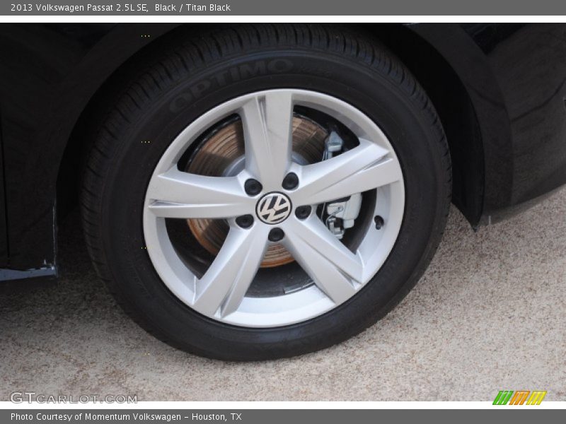 Black / Titan Black 2013 Volkswagen Passat 2.5L SE