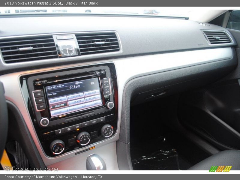 Black / Titan Black 2013 Volkswagen Passat 2.5L SE