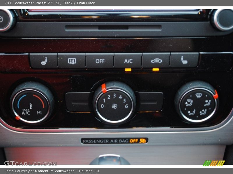 Black / Titan Black 2013 Volkswagen Passat 2.5L SE