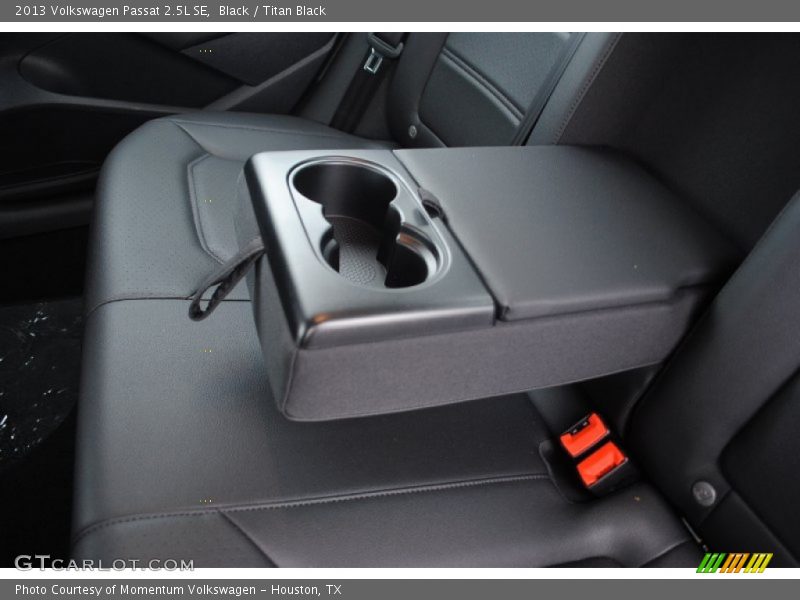 Black / Titan Black 2013 Volkswagen Passat 2.5L SE