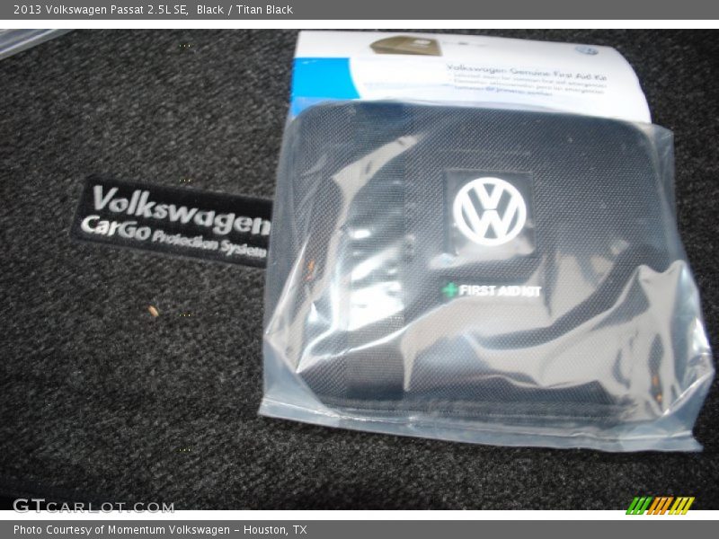 Black / Titan Black 2013 Volkswagen Passat 2.5L SE