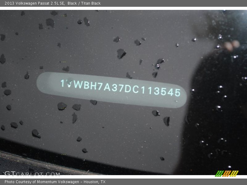 Black / Titan Black 2013 Volkswagen Passat 2.5L SE