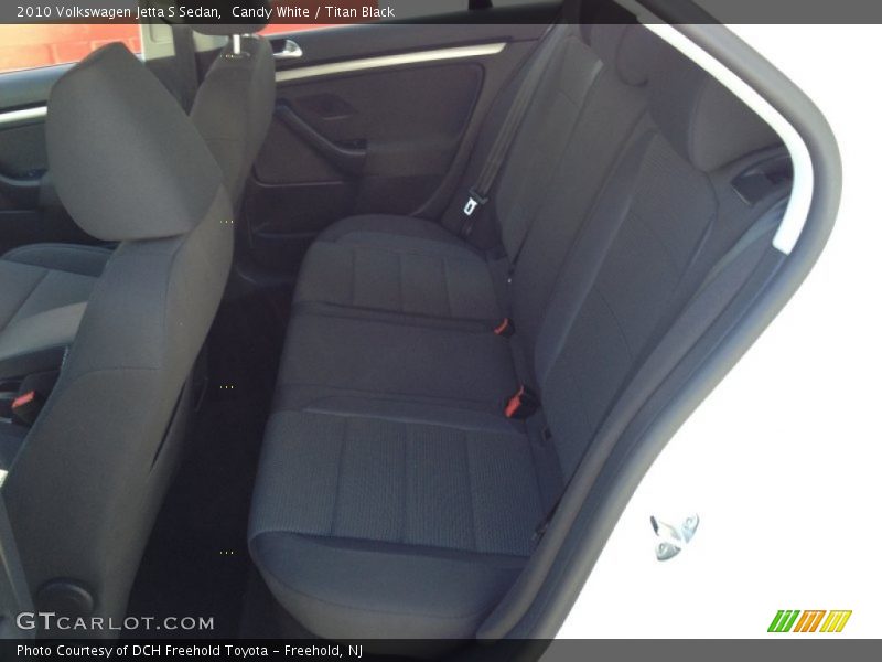 Candy White / Titan Black 2010 Volkswagen Jetta S Sedan