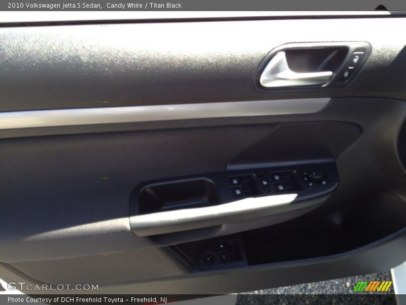 Candy White / Titan Black 2010 Volkswagen Jetta S Sedan