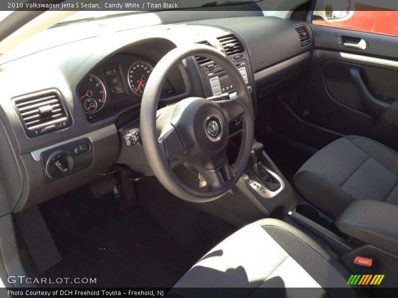 Candy White / Titan Black 2010 Volkswagen Jetta S Sedan